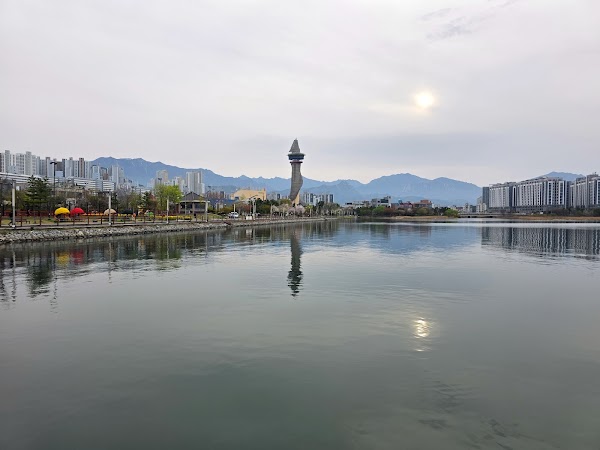 청초호 1