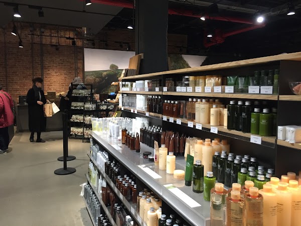 MUJI Fifth Avenue 2