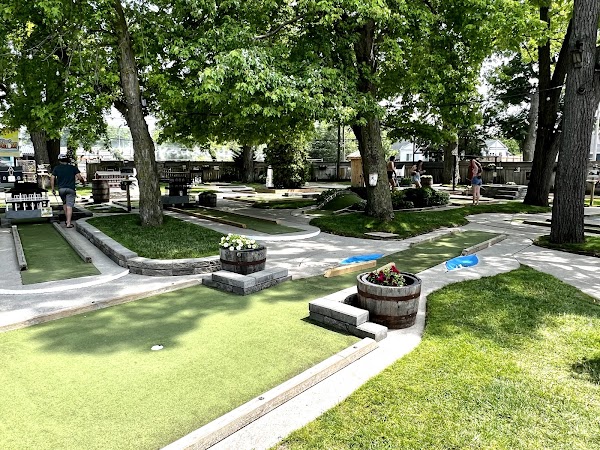 Grand Bend Mini Golf