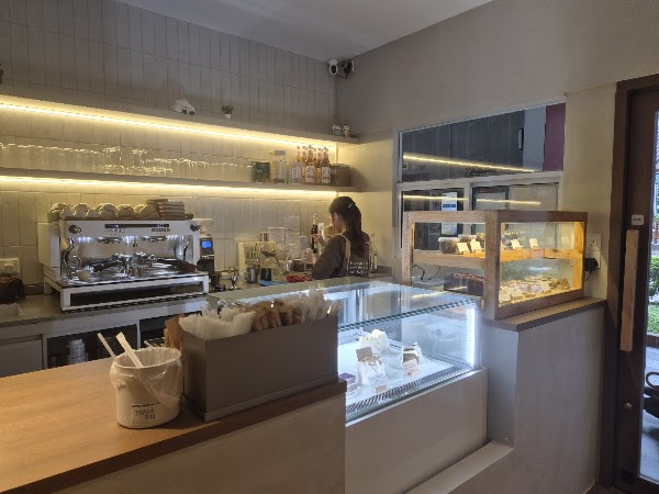 Sonder Cafe and Bakery (previously Cafe Lilac) 2