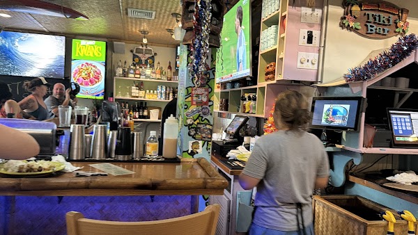Mama Kwan's Tiki Bar & Grill 5