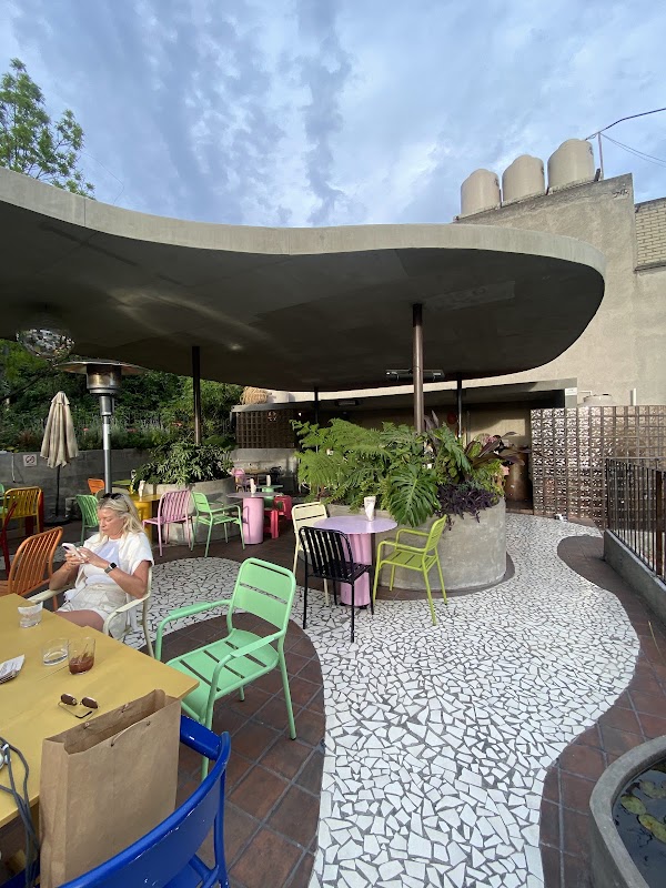 Revuelta Queer House
