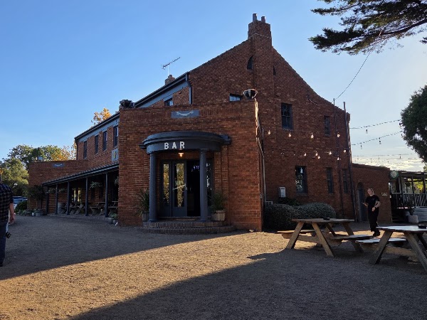 Sutton Forest Inn 3