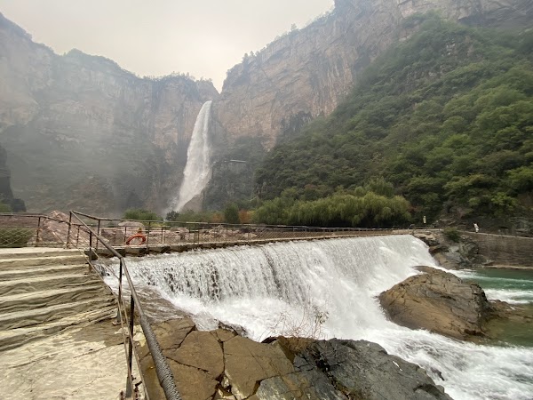 Baoquan Tourist Resort 2