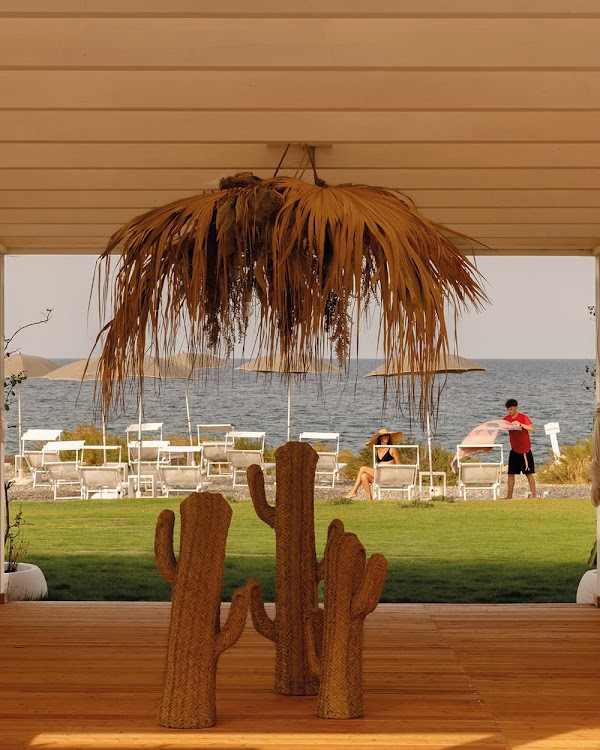 FIKO by the beach 5