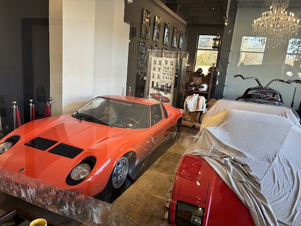 Sofia Vintage Motor Café 3