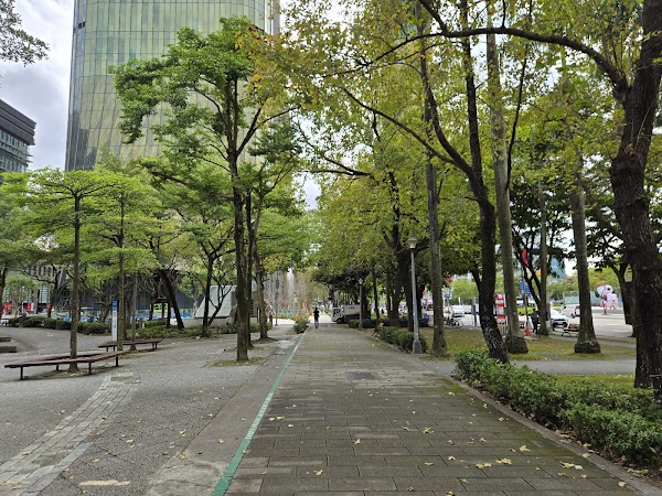 Songshou Square Park