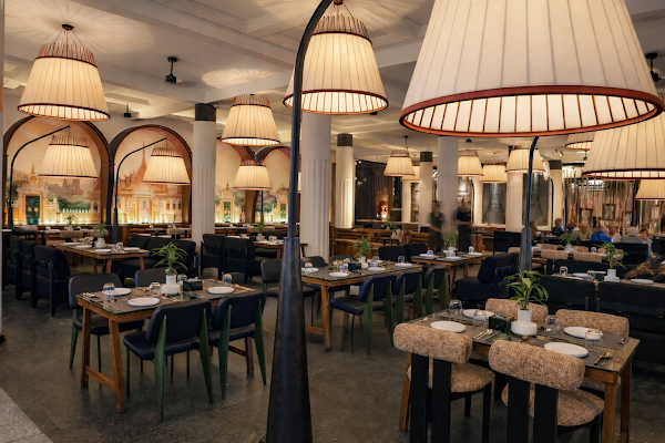 Amara Dining Pub Street