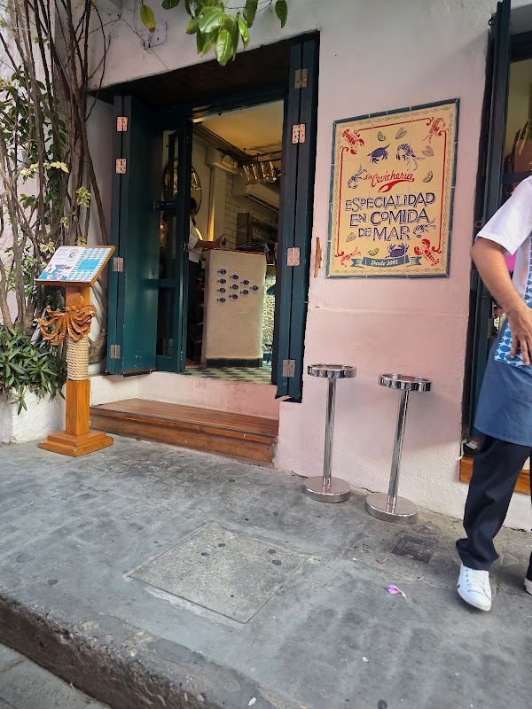 La Cevichería 2