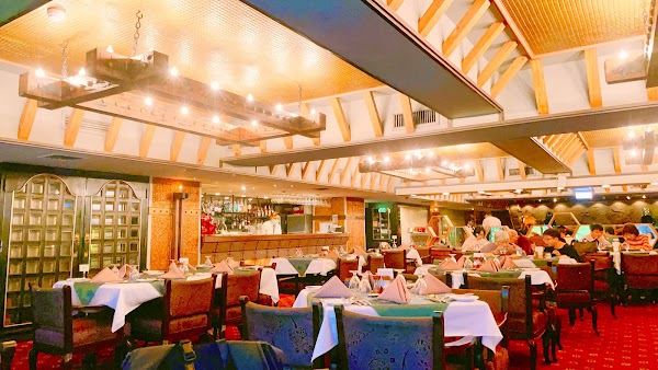 Alice Steak House 1