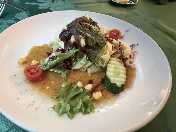 Alice Steak House 3
