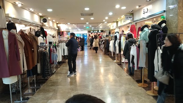 Yeongdeungpo New Town Underground Shopping Mall 2