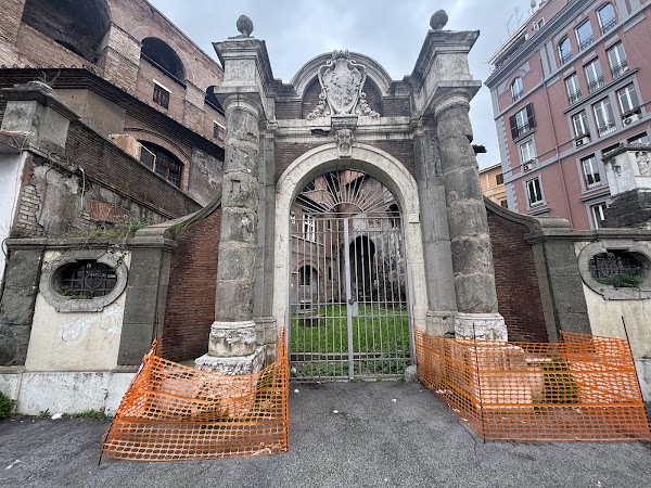 Sepolcro di Quinto Sulpicio Massimo 5