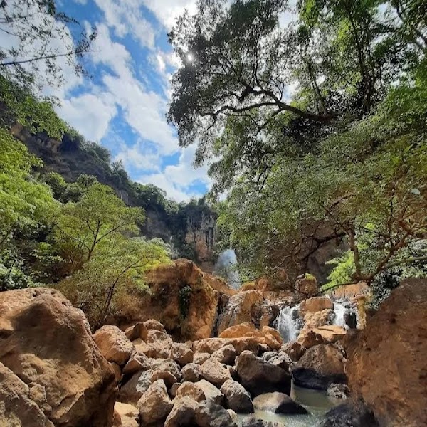 Curug Cimarinjung Geopark Ciletuh Sukabumi 1