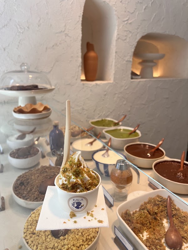 KALA Greek Frozen Yogurt 3