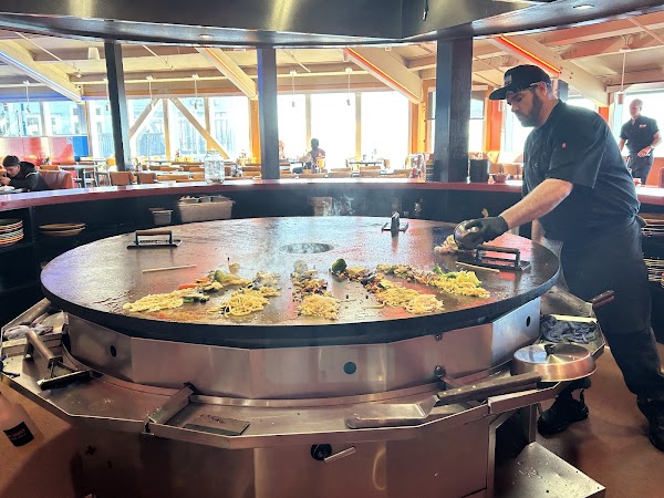 FiRE+iCE Interactive Grill & Bar 3