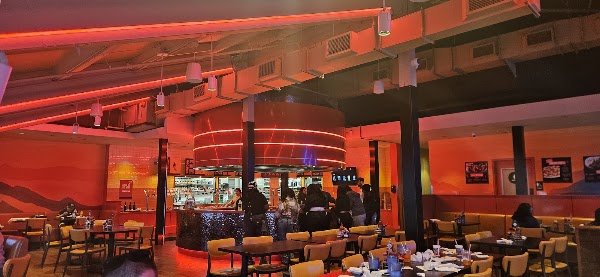 FiRE+iCE Interactive Grill & Bar 2