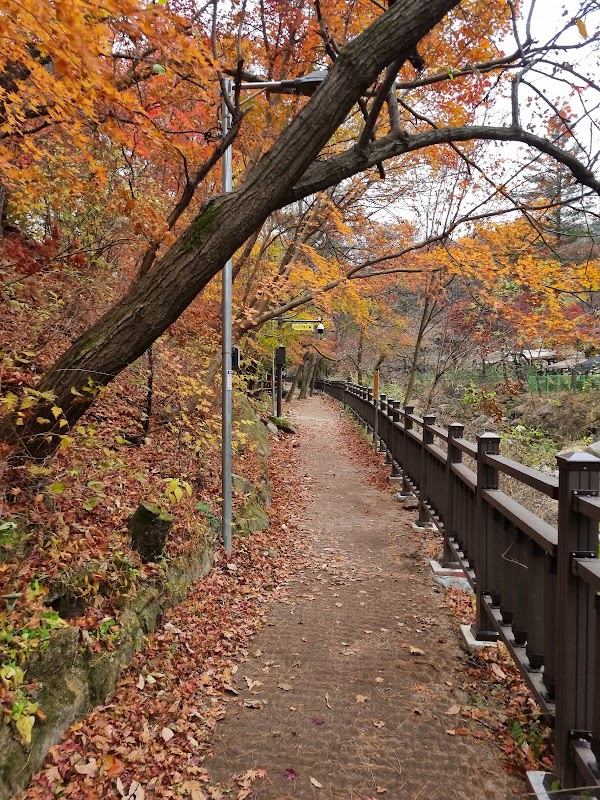 Bukhansan hiking trail