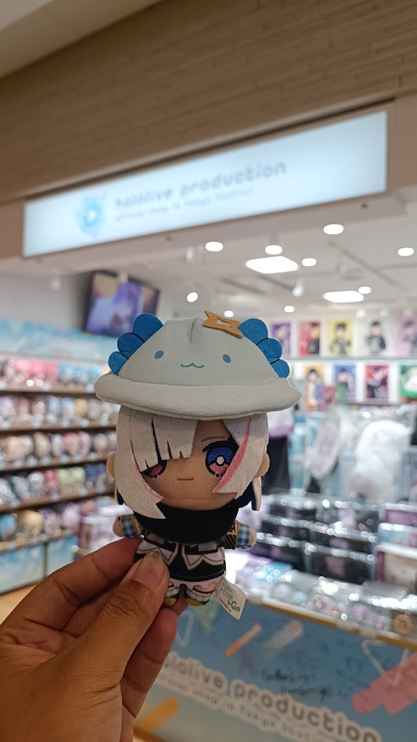 hololive production official shop in Tokyo Station 3