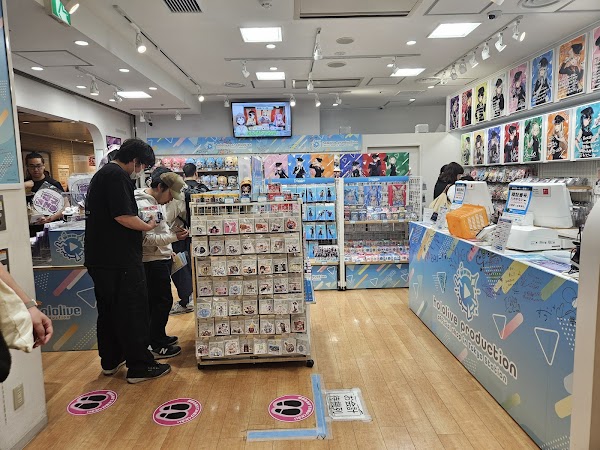hololive production official shop in Tokyo Station 2