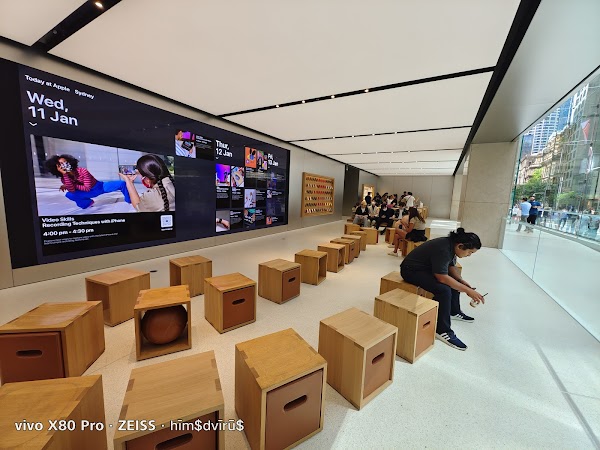 Apple Sydney 2