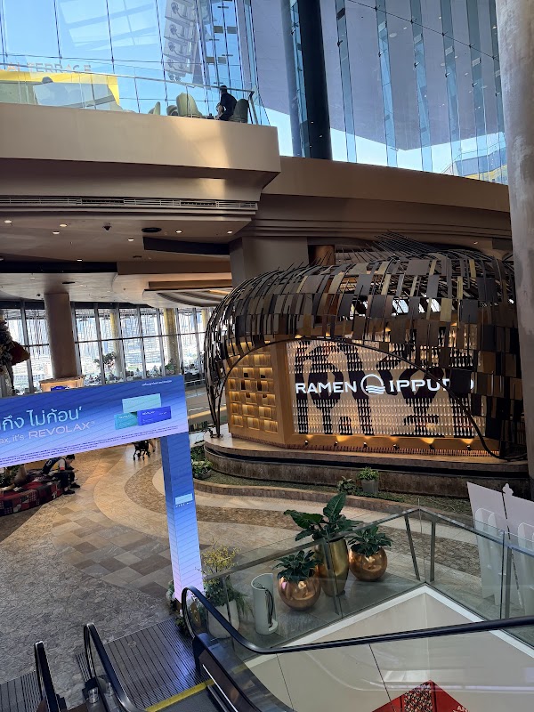 Starbucks Reserve Chao Phraya Riverfront (ICONSIAM) 2