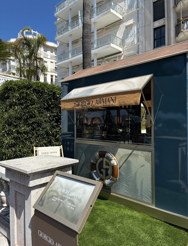 Armani/Caffè 2