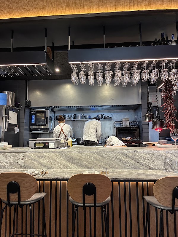 MAUN Grill Bar 2