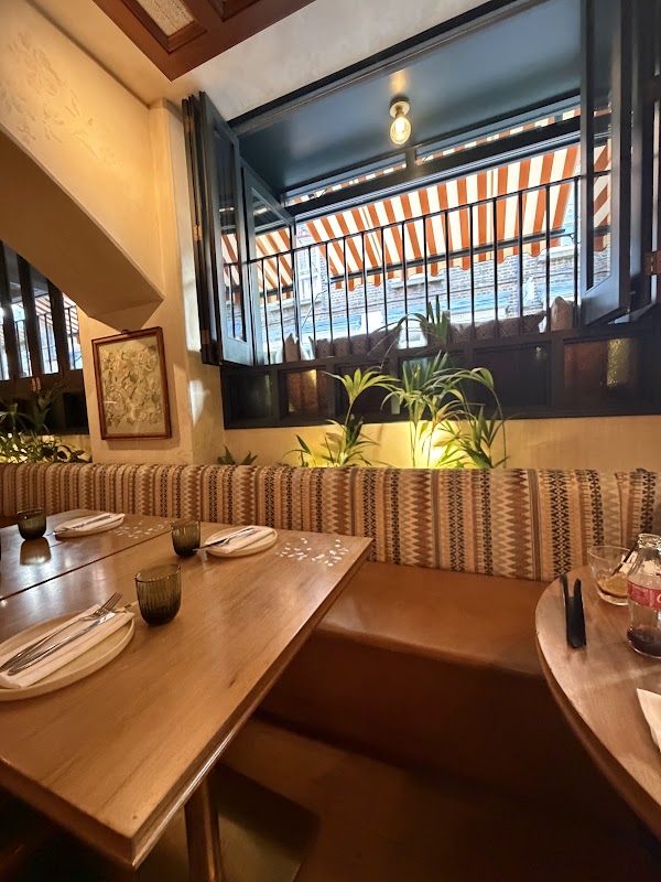 Noreen Restaurant 5