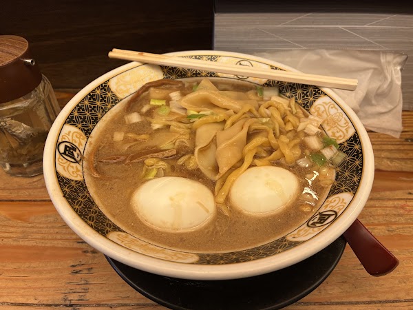 Sugoi Niboshi Rāmen Nagi Shinjuku Golden Gai 4