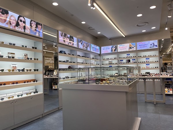 Artis Optical glasses 홍대아티스안경원 ( Hongik glasses / Hongik optical eyewear - Tax Refund )