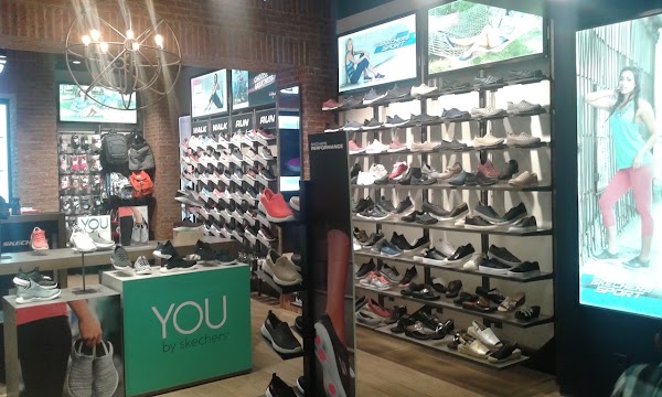 SKECHERS 4
