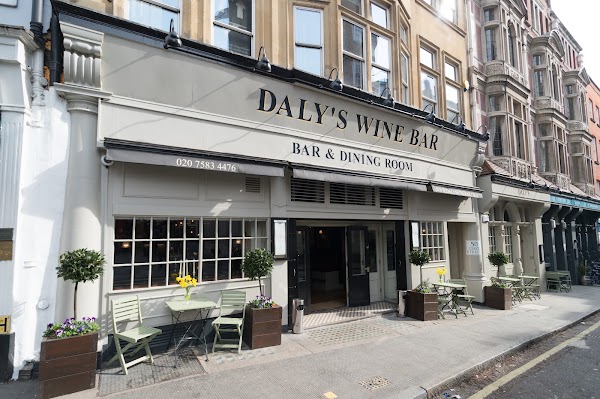 Daly's Wine Bar & Beer Hall