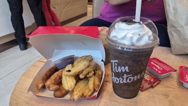 Café Tim Hortons General Anaya 5