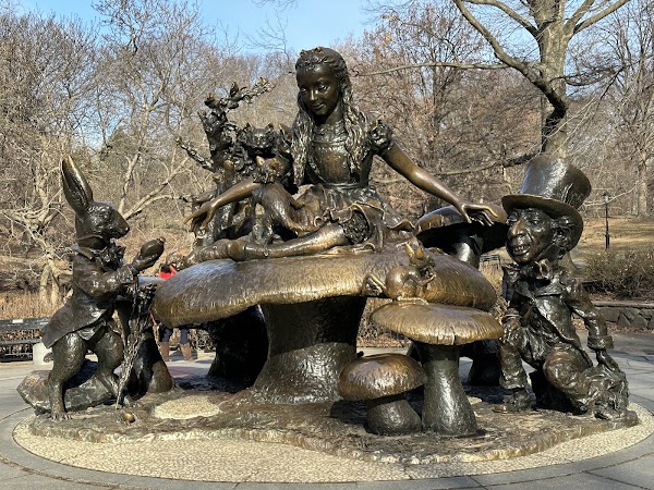 Alice in Wonderland 4