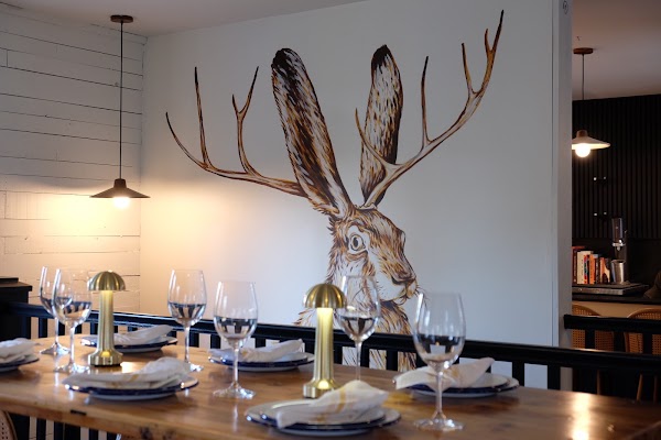 Lillian’s Petite Market & Eatery