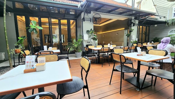 Sultan Agung Resto 1