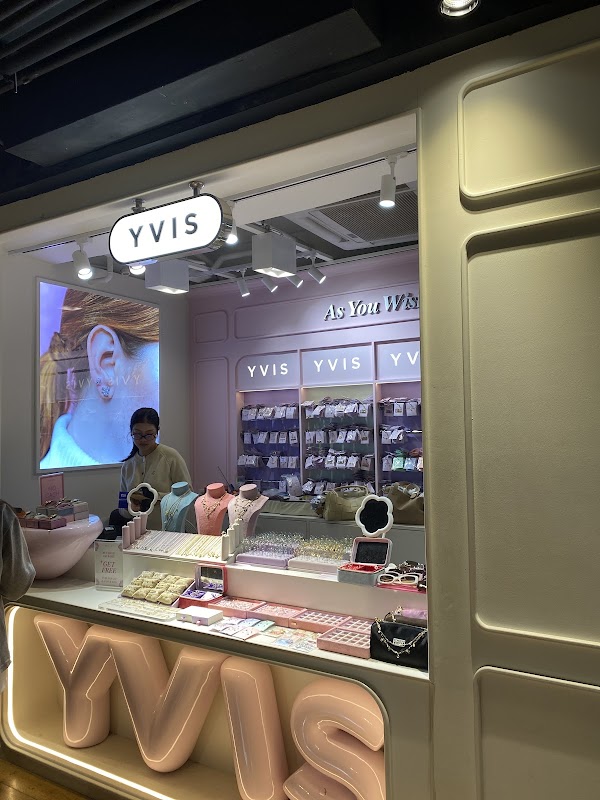 YVIS Siam Center 1