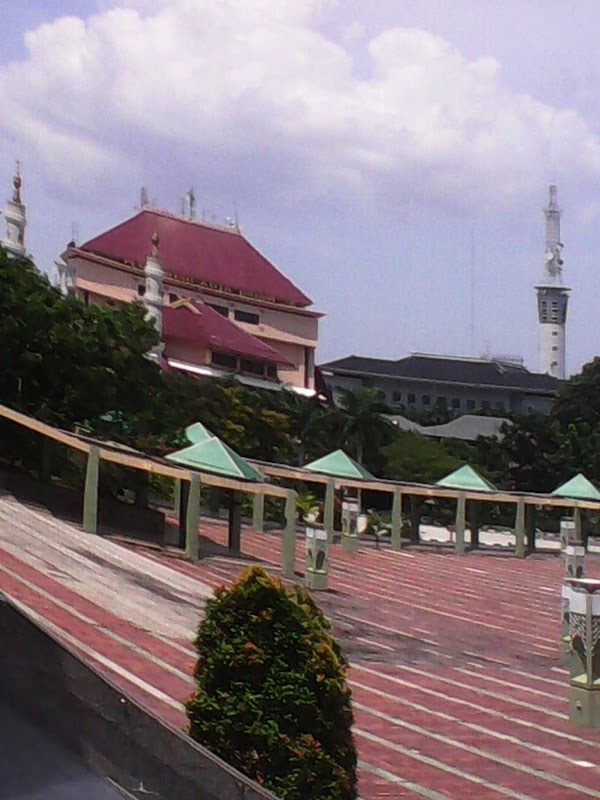 Masjid Agung Raja Hamidah Kota Batam 2