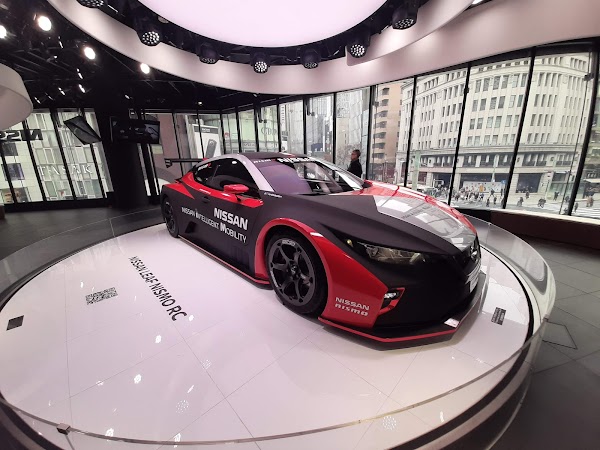 Nissan Crossing 4