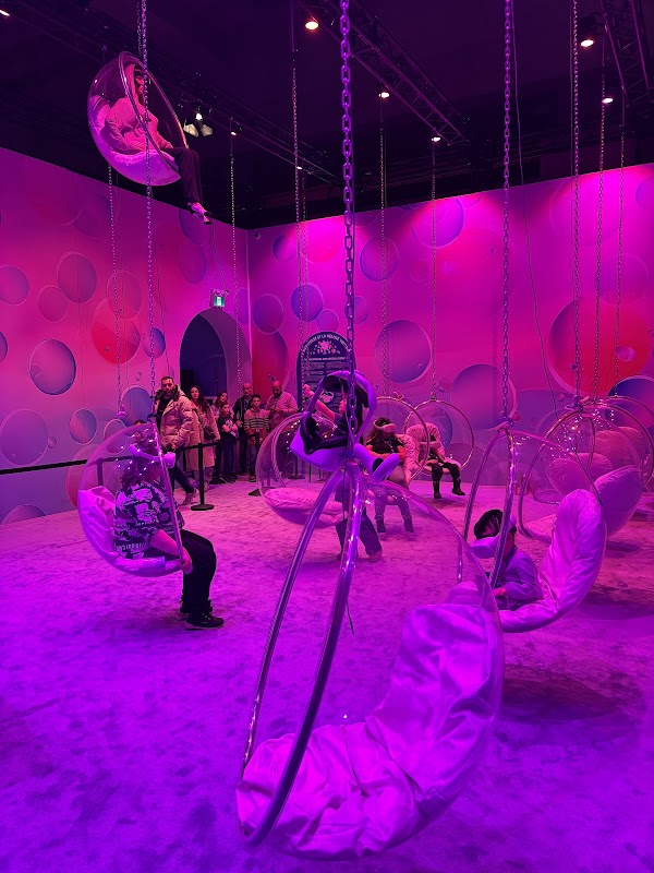 Bubble Planet: An Immersive Experience in Montreal 3