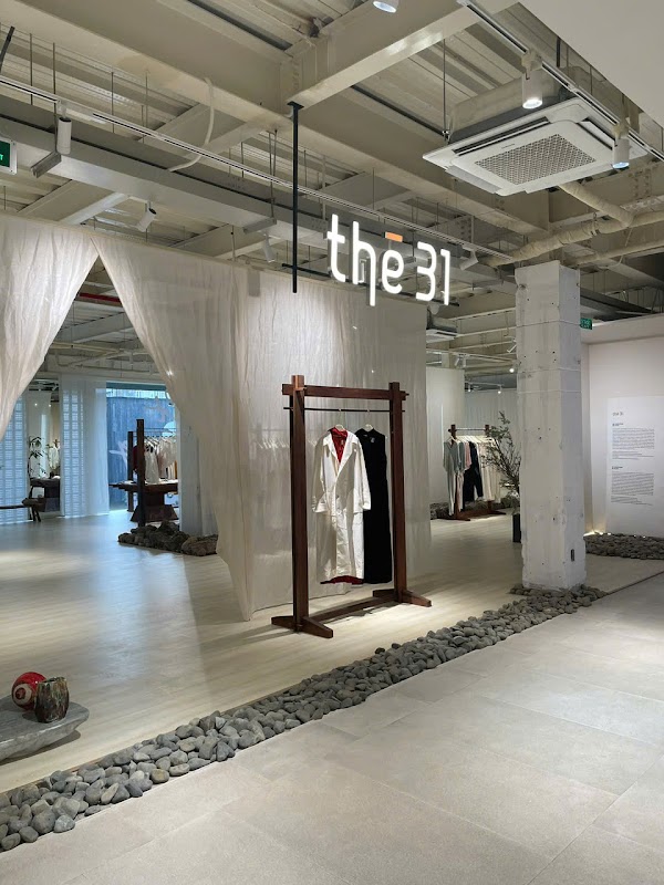 Saigon Clothing Stores 37