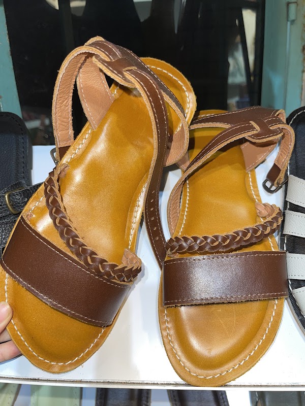 Kim Son Leather Shop 2