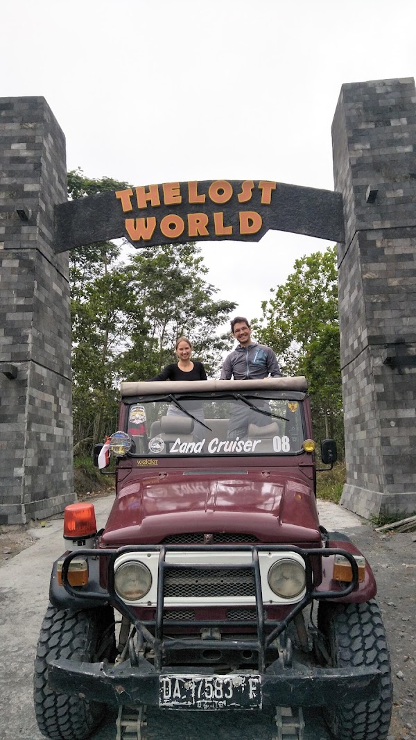 Stonehenge Yogyakarta 4