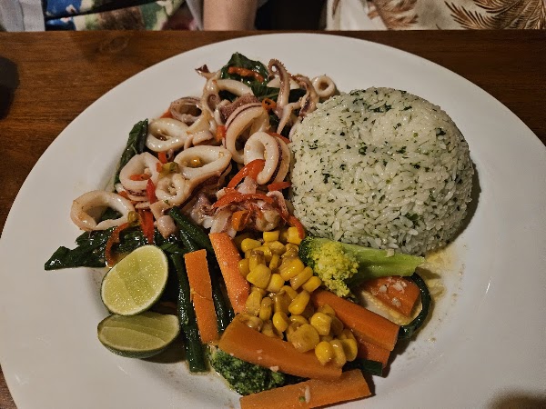 Arena Pub & Restaurant 4