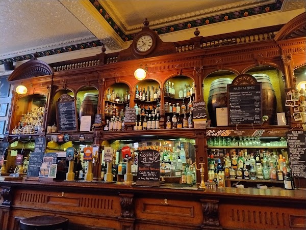Bennets Bar 4