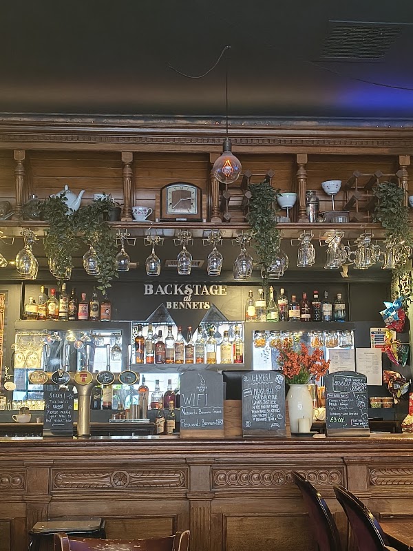Bennets Bar 2