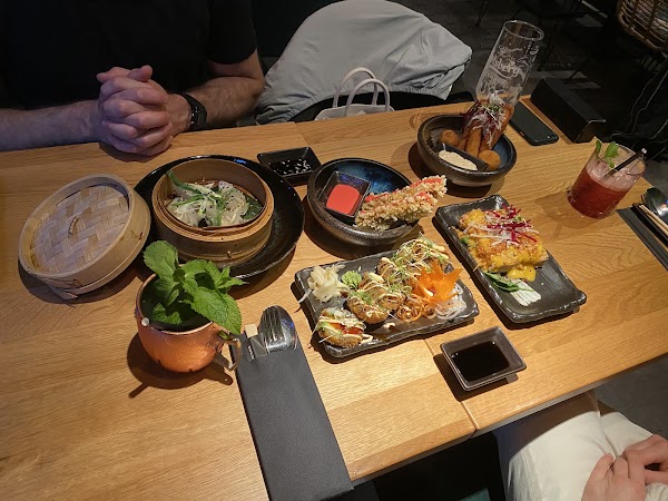 Ginya Veganes Restaurant 3