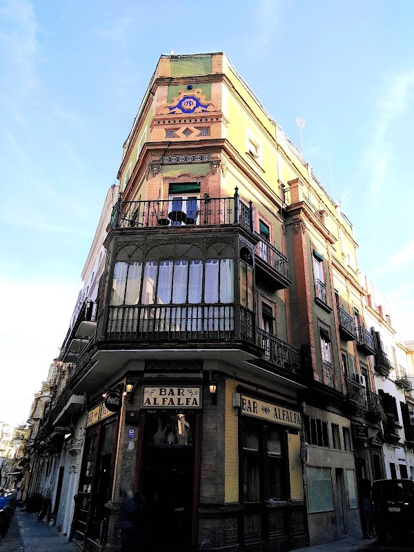 Bar Alfalfa 2