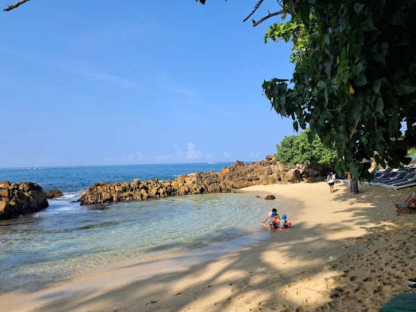 Secret Beach Mirissa 3